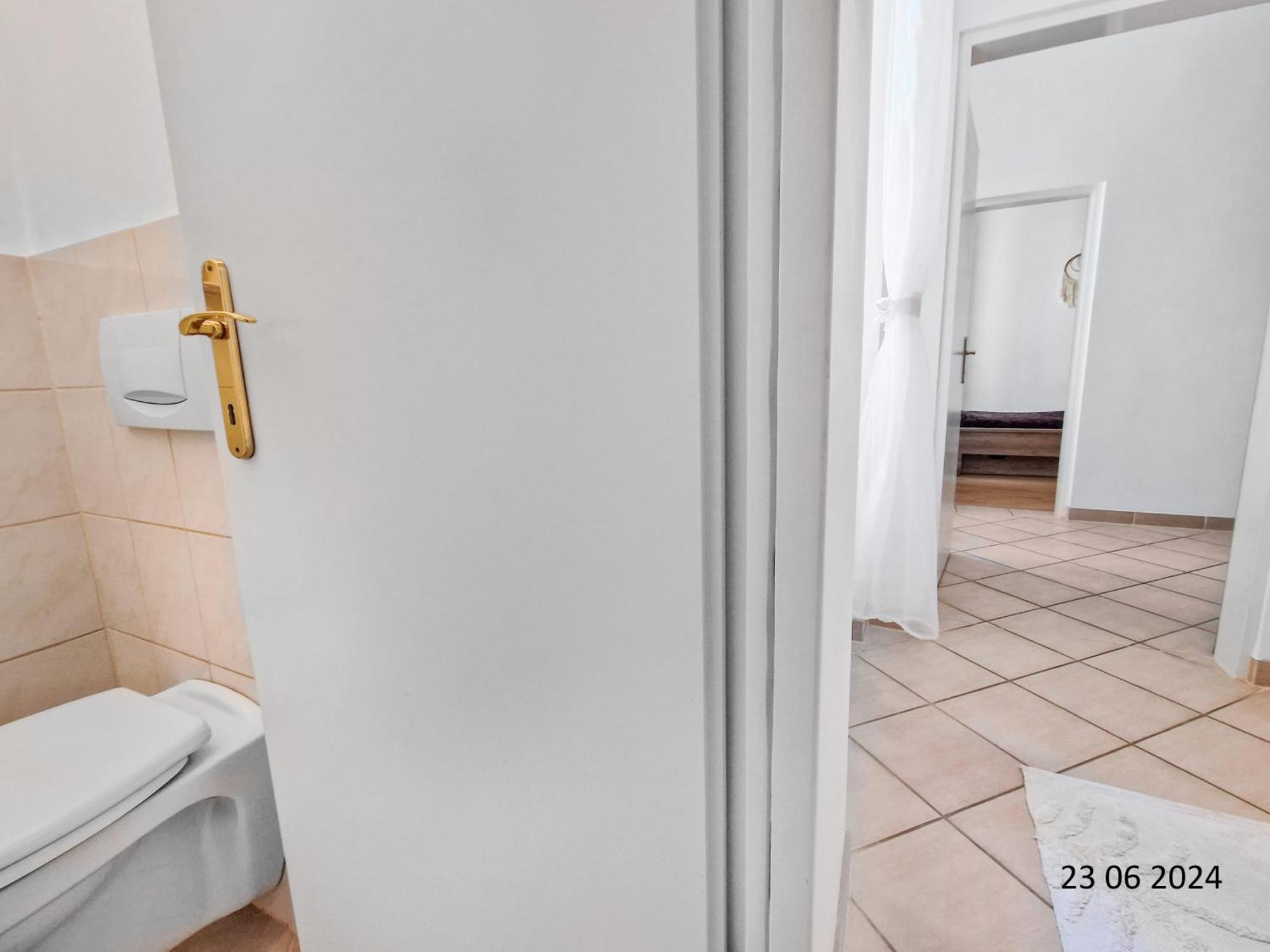 Elegant Three-Bedroom Suite Wien Ngoại thất bức ảnh