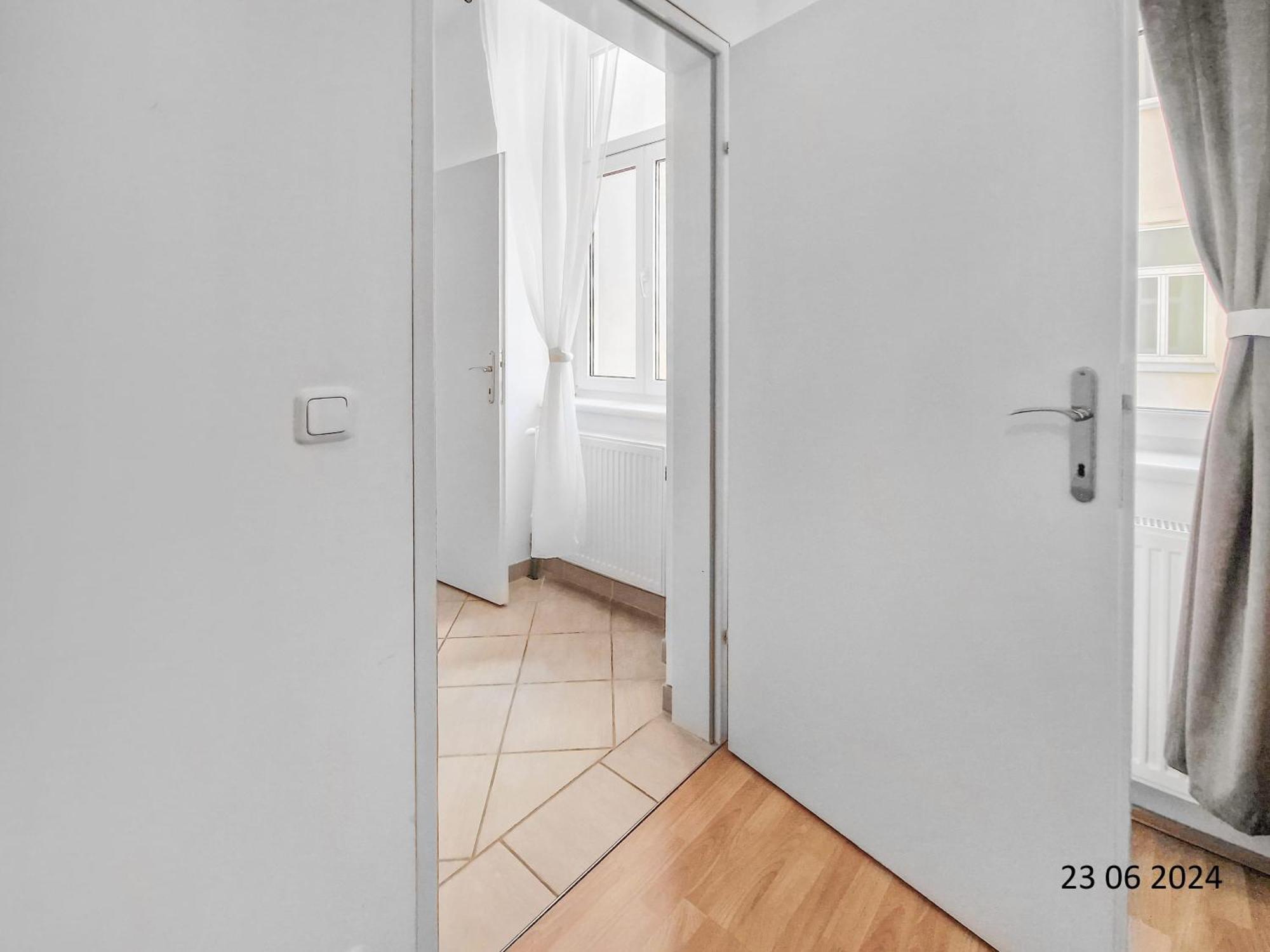 Elegant Three-Bedroom Suite Wien Ngoại thất bức ảnh