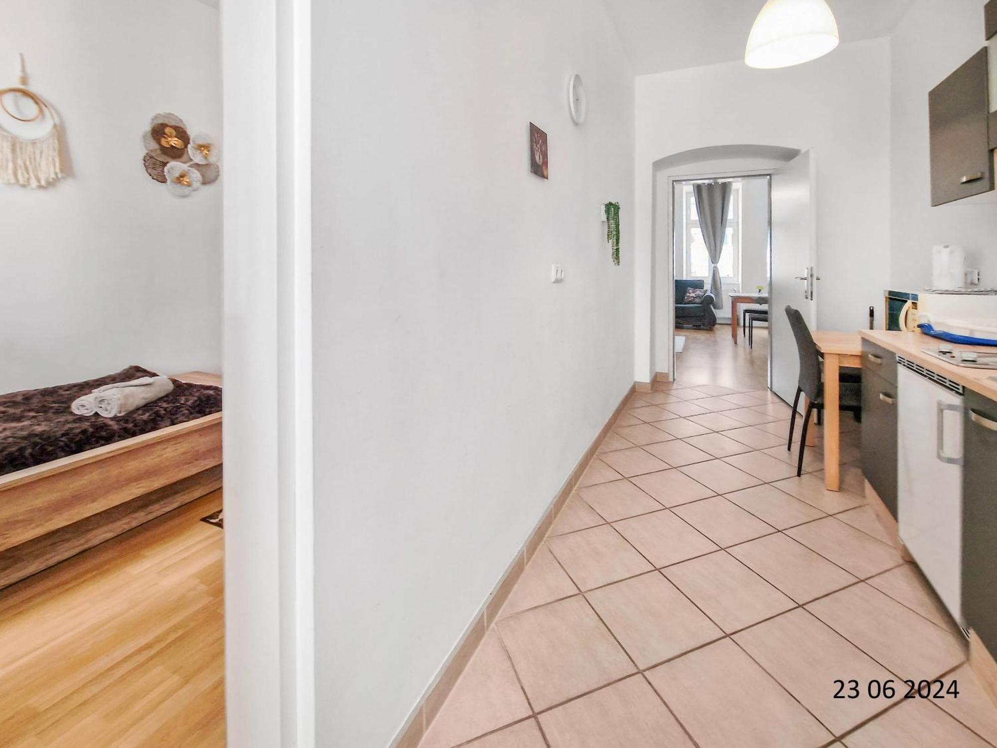 Elegant Three-Bedroom Suite Wien Ngoại thất bức ảnh